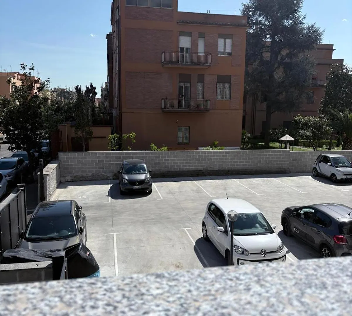 Mirti Suite Roma 0*, Rome Italy